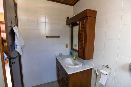 Casa de condomínio à venda com 456m², 6 quartos e 5 vagas Casa de condomínio à venda com 456m², 6 quartos e 5 vagasCasa 2 Banheiro da Suíte 3