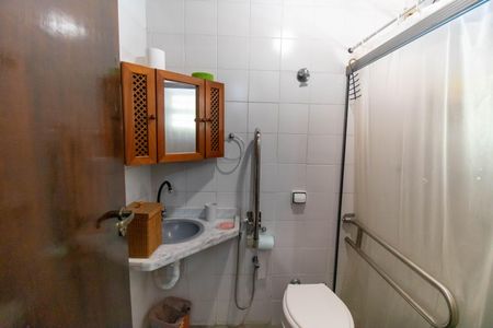 Casa de condomínio à venda com 456m², 6 quartos e 5 vagas Casa de condomínio à venda com 456m², 6 quartos e 5 vagasCasa 2 Banheiro da Suíte 1