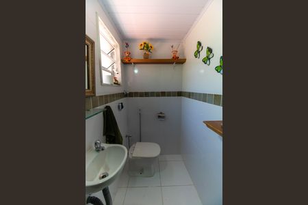 Casa de condomínio à venda com 456m², 6 quartos e 5 vagas Casa de condomínio à venda com 456m², 6 quartos e 5 vagasLavabo