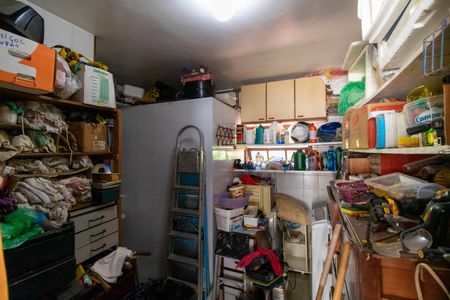 Casa de condomínio à venda com 456m², 6 quartos e 5 vagas Casa de condomínio à venda com 456m², 6 quartos e 5 vagasÁrea de Serviço