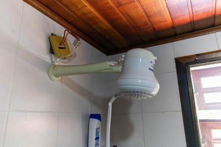 Casa de condomínio à venda com 456m², 6 quartos e 5 vagas Casa de condomínio à venda com 456m², 6 quartos e 5 vagasCasa 2 Chuveiro