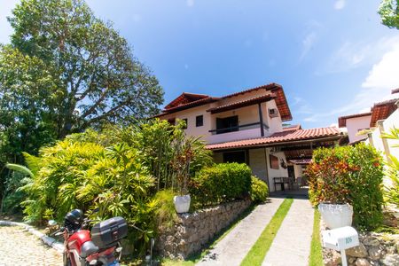 Casa de condomínio à venda com 456m², 6 quartos e 5 vagas Casa de condomínio à venda com 456m², 6 quartos e 5 vagasFachada