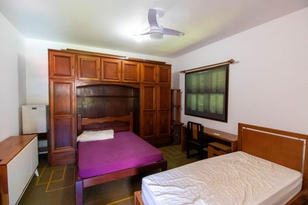 Casa de condomínio à venda com 456m², 6 quartos e 5 vagas Casa de condomínio à venda com 456m², 6 quartos e 5 vagasCasa 2 Suíte 2