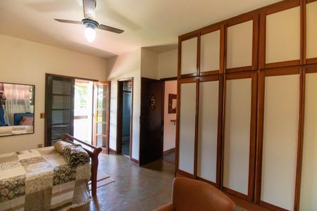 Casa de condomínio à venda com 456m², 6 quartos e 5 vagas Casa de condomínio à venda com 456m², 6 quartos e 5 vagasSuíte 2