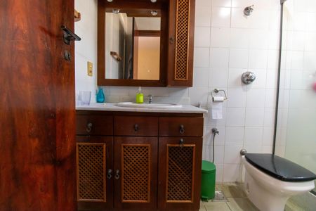 Casa de condomínio à venda com 456m², 6 quartos e 5 vagas Casa de condomínio à venda com 456m², 6 quartos e 5 vagasCasa 2 Banheiro da Suíte 3