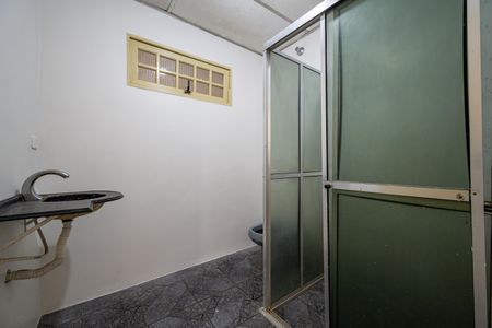 Casa à venda com 180m², 3 quartos e 2 vagas Casa à venda com 180m², 3 quartos e 2 vagasBanheiro