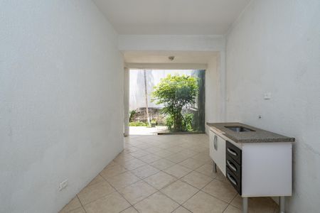 Casa à venda com 180m², 3 quartos e 2 vagas Casa à venda com 180m², 3 quartos e 2 vagasCozinha