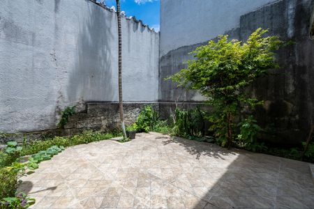 Casa à venda com 180m², 3 quartos e 2 vagas Casa à venda com 180m², 3 quartos e 2 vagasQuintal