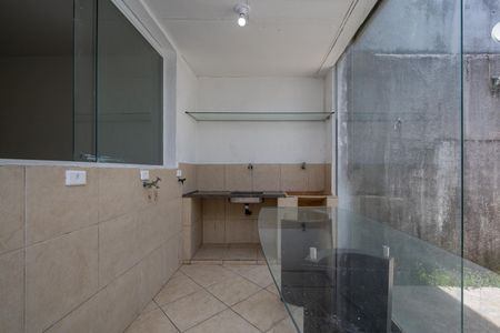 Casa à venda com 180m², 3 quartos e 2 vagas Casa à venda com 180m², 3 quartos e 2 vagasÁrea de Serviço