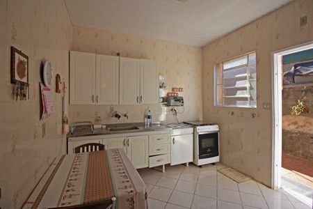 Casa à venda com 250m², 3 quartos e 2 vagas