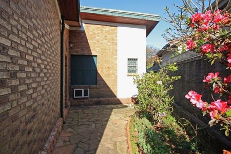 Casa à venda com 250m², 3 quartos e 2 vagas