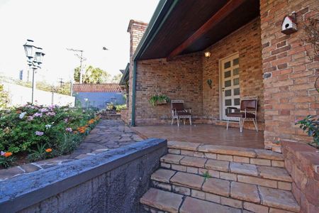 Casa à venda com 250m², 3 quartos e 2 vagas