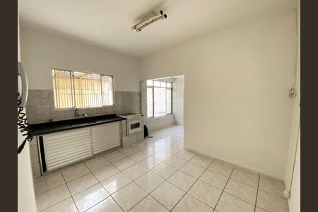 Casa à venda com 224m², 3 quartos e 4 vagas