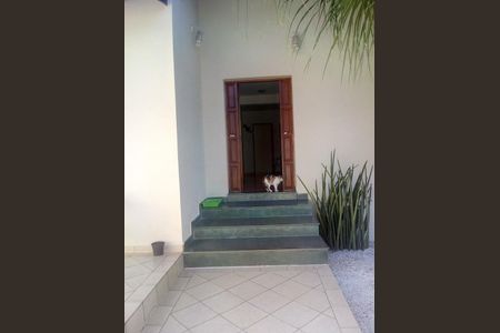 Casa para alugar com 336m², 3 quartos e 8 vagas