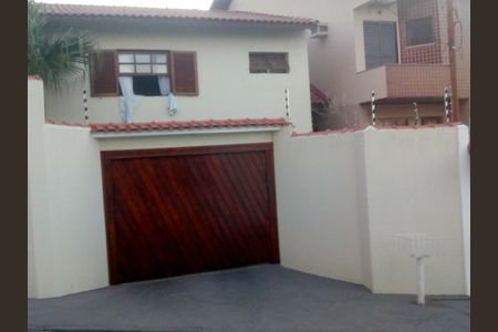 Casa para alugar com 336m², 3 quartos e 8 vagas