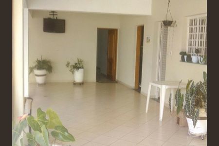 Casa para alugar com 336m², 3 quartos e 8 vagas