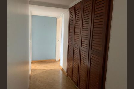 Apartamento à venda com 333m², 4 quartos e 4 vagas Apartamento à venda com 333m², 4 quartos e 4 vagasFoto 01