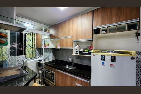 Apartamento à venda com 45m², 2 quartos e 1 vaga Apartamento à venda com 45m², 2 quartos e 1 vagaCozinha e Área de Serviço