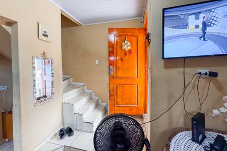 Casa à venda com 90m², 2 quartos e sem vaga Casa à venda com 90m², 2 quartos e sem vagaSala