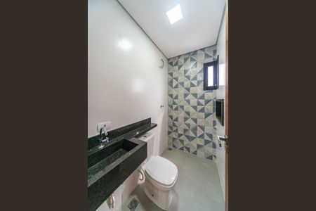 Apartamento para alugar com 115m², 2 quartos e 1 vaga Apartamento para alugar com 115m², 2 quartos e 1 vagaBanheiro do Quarto 2