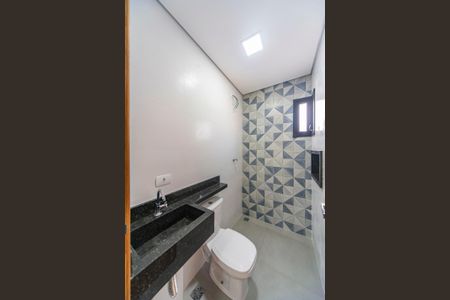 Apartamento para alugar com 115m², 2 quartos e 1 vaga Apartamento para alugar com 115m², 2 quartos e 1 vagaBanheiro do Quarto 2