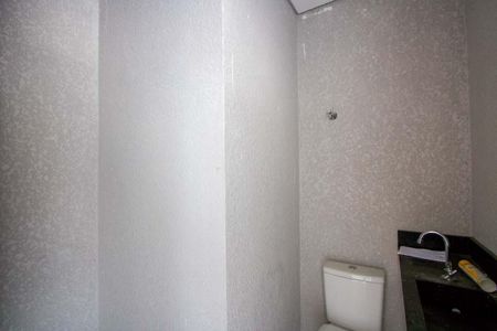 Apartamento para alugar com 115m², 2 quartos e 1 vaga Apartamento para alugar com 115m², 2 quartos e 1 vagaBanheiro de serviço