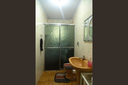 Casa à venda com 165m², 4 quartos e 2 vagas Casa à venda com 165m², 4 quartos e 2 vagasBanheiro