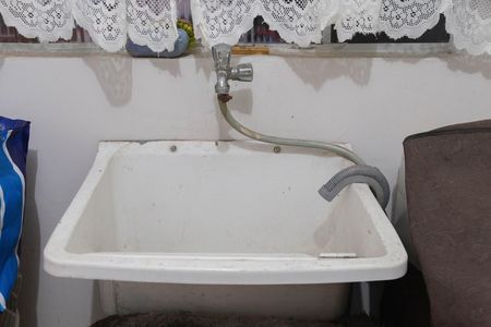 Casa à venda com 165m², 4 quartos e 2 vagas Casa à venda com 165m², 4 quartos e 2 vagasÁrea de Serviço