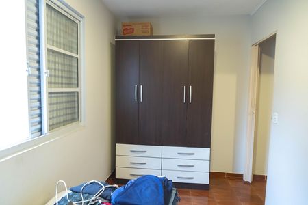 Casa à venda com 165m², 4 quartos e 2 vagas Casa à venda com 165m², 4 quartos e 2 vagasQuarto 02