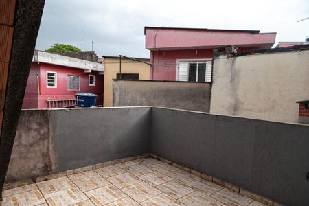 Casa à venda com 165m², 4 quartos e 2 vagas Casa à venda com 165m², 4 quartos e 2 vagasQuarto 01 Varanda