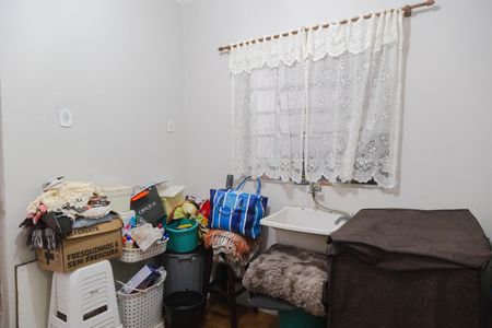 Casa à venda com 165m², 4 quartos e 2 vagas Casa à venda com 165m², 4 quartos e 2 vagasÁrea de Serviço