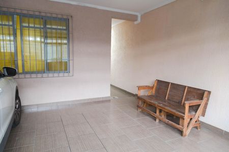 Casa à venda com 165m², 4 quartos e 2 vagas Casa à venda com 165m², 4 quartos e 2 vagasGaragem
