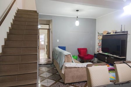 Casa à venda com 165m², 4 quartos e 2 vagas Casa à venda com 165m², 4 quartos e 2 vagasSala