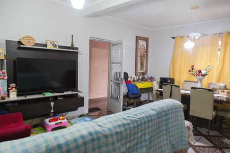 Casa à venda com 165m², 4 quartos e 2 vagas Casa à venda com 165m², 4 quartos e 2 vagasSala