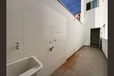 Apartamento para alugar com 90m², 3 quartos e 2 vagas Apartamento para alugar com 90m², 3 quartos e 2 vagasLavanderia