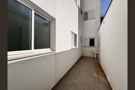 Apartamento para alugar com 90m², 3 quartos e 2 vagas Apartamento para alugar com 90m², 3 quartos e 2 vagasLavanderia