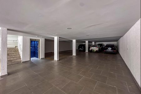 Apartamento para alugar com 180m², 3 quartos e 2 vagas Apartamento para alugar com 180m², 3 quartos e 2 vagasGaragem