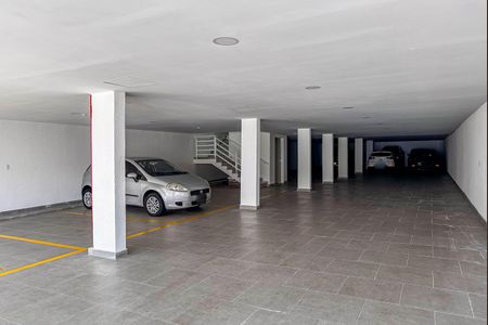 Apartamento para alugar com 180m², 3 quartos e 2 vagas Apartamento para alugar com 180m², 3 quartos e 2 vagasGaragem
