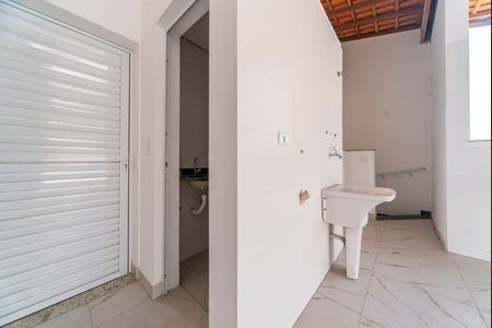 Apartamento para alugar com 180m², 3 quartos e 2 vagas Apartamento para alugar com 180m², 3 quartos e 2 vagasÁrea de Serviço