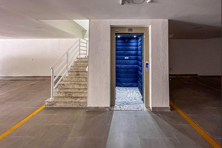 Apartamento para alugar com 180m², 3 quartos e 2 vagas Apartamento para alugar com 180m², 3 quartos e 2 vagasElevador