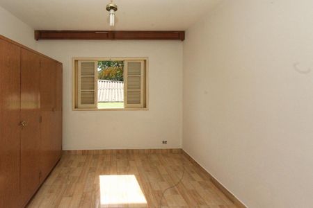 Casa para alugar com 181m², 3 quartos e 6 vagas Casa para alugar com 181m², 3 quartos e 6 vagasQuarto