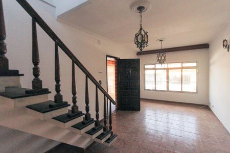 Casa para alugar com 181m², 3 quartos e 6 vagas Casa para alugar com 181m², 3 quartos e 6 vagasSala