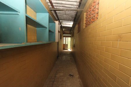 Casa para alugar com 181m², 3 quartos e 6 vagas Casa para alugar com 181m², 3 quartos e 6 vagasCorredor