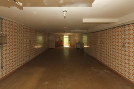 Casa para alugar com 181m², 3 quartos e 6 vagas Casa para alugar com 181m², 3 quartos e 6 vagasGaragem