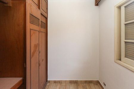 Casa para alugar com 181m², 3 quartos e 6 vagas Casa para alugar com 181m², 3 quartos e 6 vagasQuarto 02