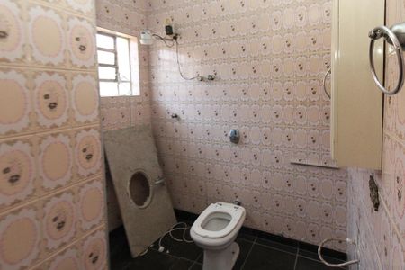 Casa para alugar com 181m², 3 quartos e 6 vagas Casa para alugar com 181m², 3 quartos e 6 vagasBanheiro