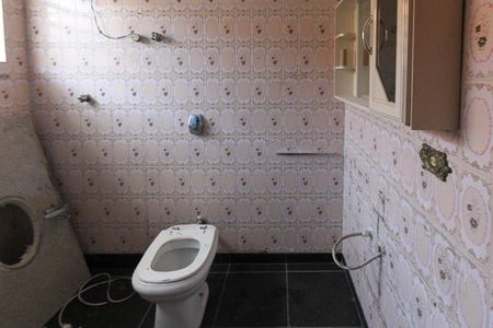 Casa para alugar com 181m², 3 quartos e 6 vagas Casa para alugar com 181m², 3 quartos e 6 vagasBanheiro