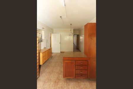 Casa para alugar com 181m², 3 quartos e 6 vagas Casa para alugar com 181m², 3 quartos e 6 vagasCozinha