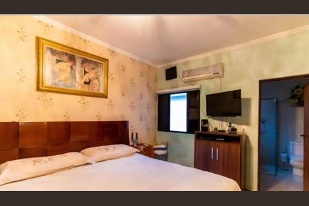 Casa de Condomínio à venda com 4 quartos, 280m² em Carandiru, São Paulo