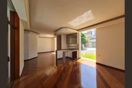 Casa de condomínio à venda com 620m², 4 quartos e 10 vagas